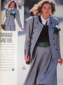 Burda 8/1988 v němčině se střihovou přílohou
