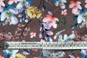 Úplet bavlněný hnědý s květy - digi tisk