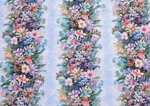 Bavlněná látka z kolekce Robert Kaufman Fabrics - modrá s pruhy květů