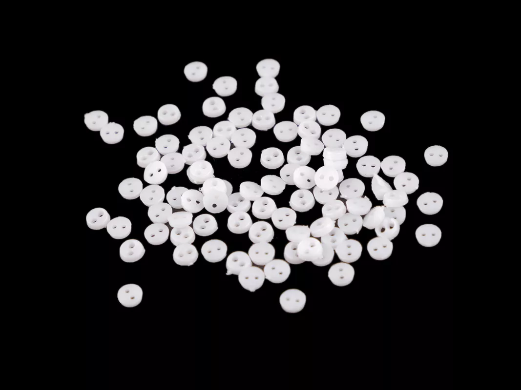 Knoflíček mini pro panenky, postavičky Ø4 mm - bílá