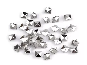 Cvočky na oblečení z nerezové oceli 12x12 mm pyramida - nikl