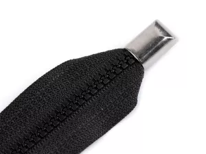 Koncovka na spirálový, kostěný a kovový zip - použití na kostěném zipu