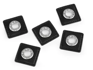Průchodka s broušenými kamínky s koženkovým čtverečkem k našití, průvlek 8 mm - černá